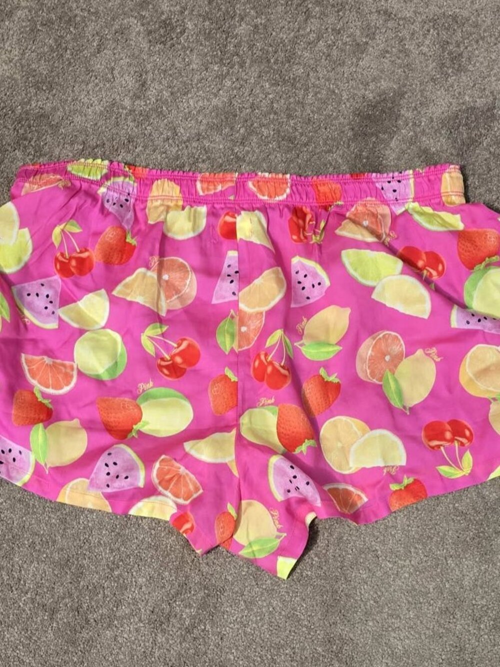 Pink / Victoria’s Secret - Shorts – Silky Fruit – Size L